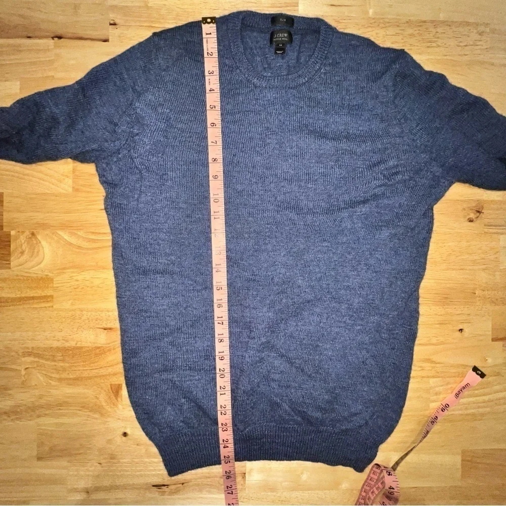 J.Crew Men’s Slim Fit Merino Wool Sweater – Size M